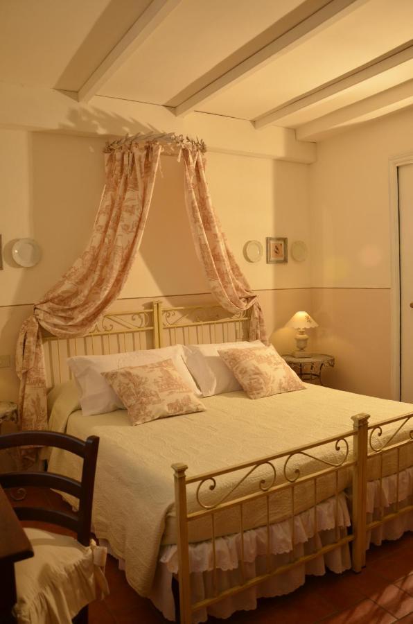 Hotel Il Nido Di Anna à San Gimignano Extérieur photo